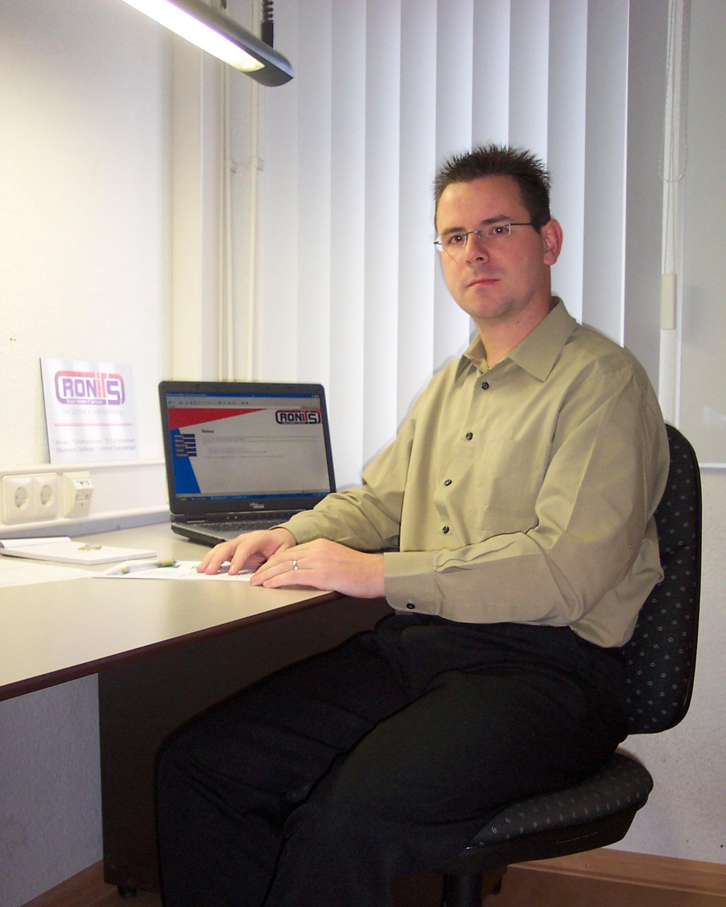 Roger Niesten at work